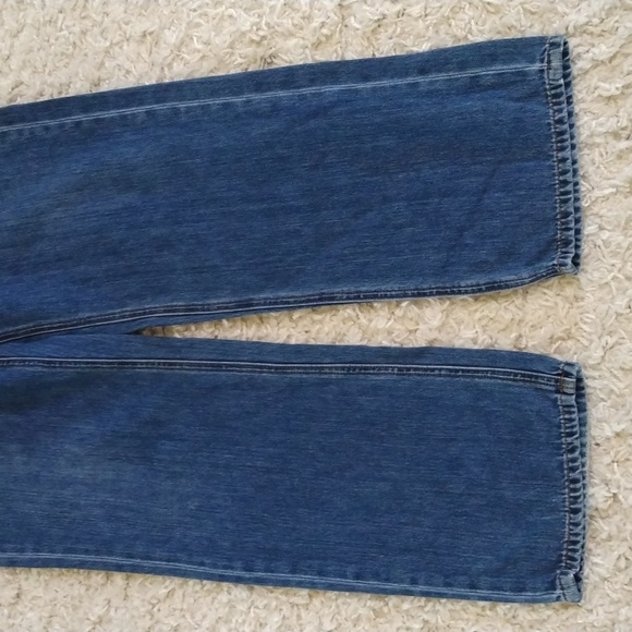 Tommy Bahama Classic Jeans. - Picture 3 of 9